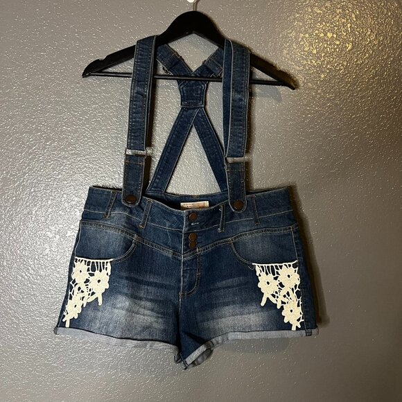 No Boundries Denim Overall Shorts Women’s XL Lace Trim Jean Shortalls W36 - Picture 1 of 5